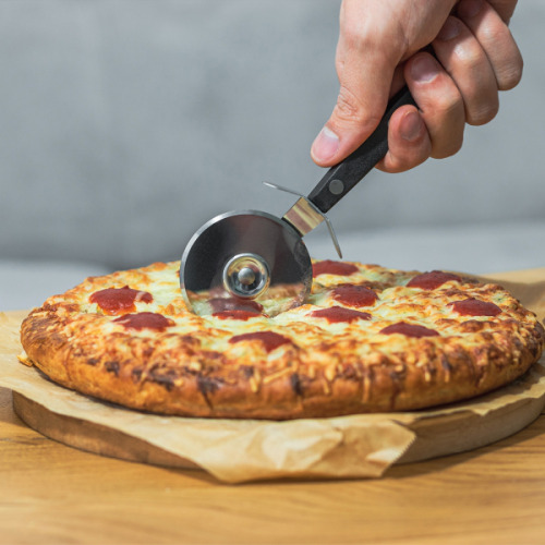 Zestaw do krojenia pizzy FELICIA Czarny 8056003 (8)