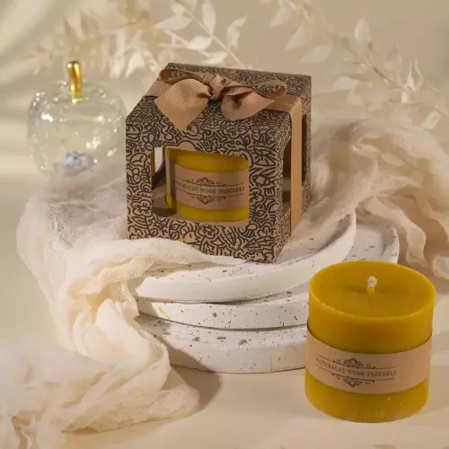 Świeca woskowa walec mały w ozdobnym pudełku Wielokolorowy PLS078P 