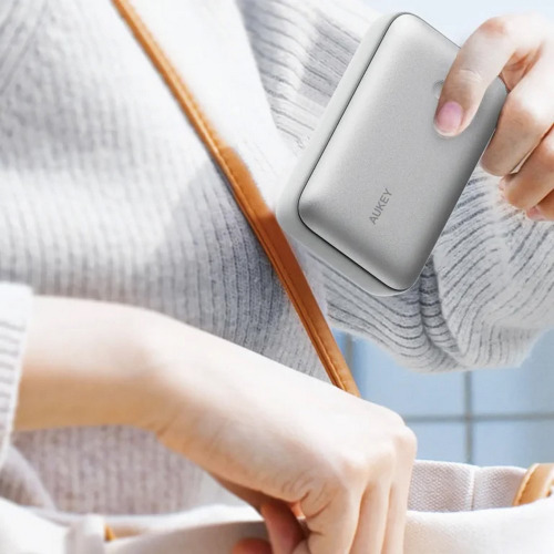 Power bank 20000 mAh Aukey Srebrny VAM14-32 (4)