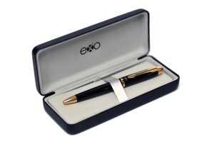 Długopis EXO Aries, czarny lakier, wykończenia złote, etui premium czarny