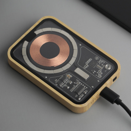 Power bank 5000 mAh z ładowarką indukcyjną Magsafe CONSTANCE Beżowy 3394913 (4)