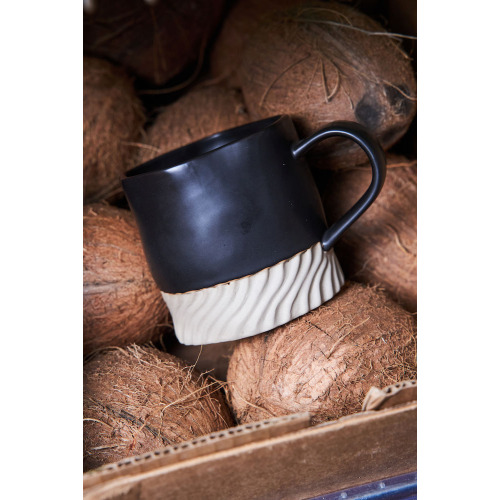 Kubek Swirl, czarny Czarny 5283907701-00--00 (2)