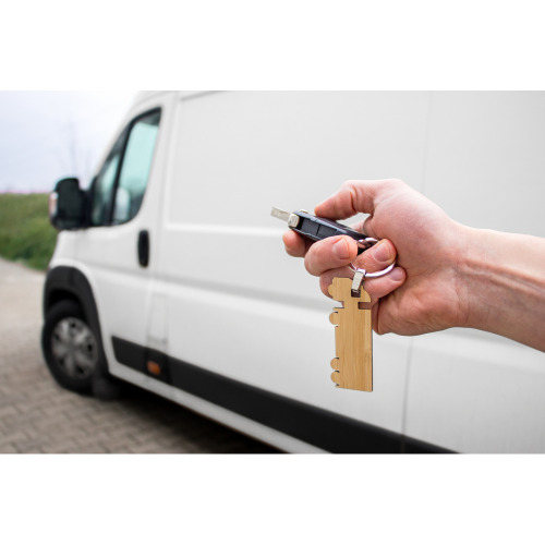 Bambusowy brelok do kluczy "ciężarówka" | Tuva Drewno V1409-17 (1)