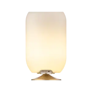 Lampa z głośnikiem Atmos
