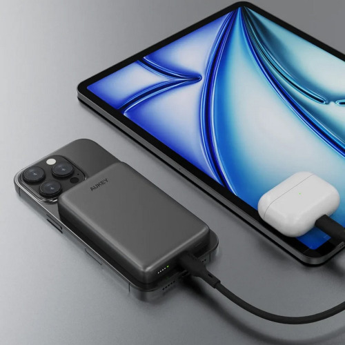 Magnetyczny, bezprzewodowy power bank 10000 mAh Aukey Czarny VAM12-03 (4)