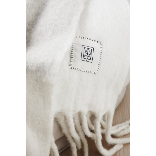 Wełniany koc VINGA Saletto Beżowy VG522-20 (5)