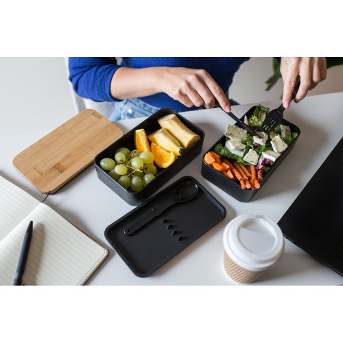 Pudełka śniadaniowe 2 w 1, 2x500 ml, bambusowe wieczko, sztućce | Tijani Czarny VA101-03 (11)