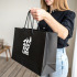Papierowa torba prezentowa 40 x 12 x 30 cm 200 g/m² Czarny LT91518-N0002 (2) thumbnail