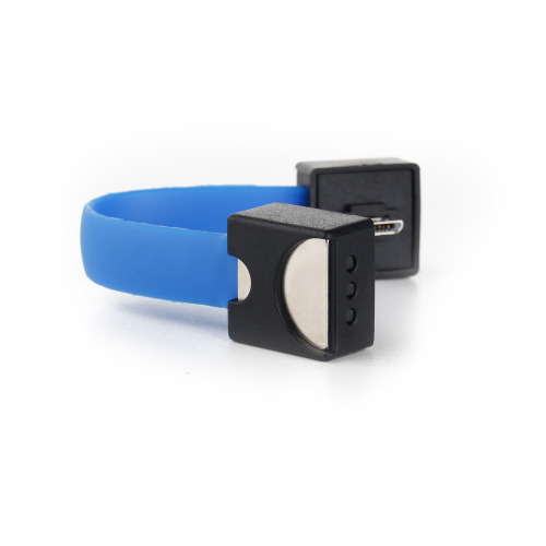 Kieszonkowa ładowarka micro USB na baterie AA Czerwony EG 030705 (3)