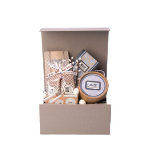 Skład Praski Kuferek Dyngus Easter