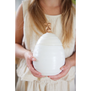 SŁOIK ELLEN Z POKRYWKĄ ZAJĄCZEK, KREMOWY