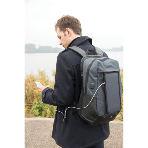 Plecak na laptopa 15,6", ładowarka słoneczna 7W Swiss Peak Eclipse Czarny P762.120 (13)