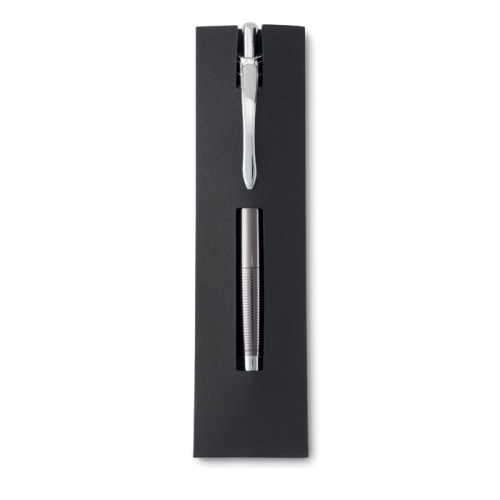 Czarne, papierowe etui Czarny MO8825-03 (1)