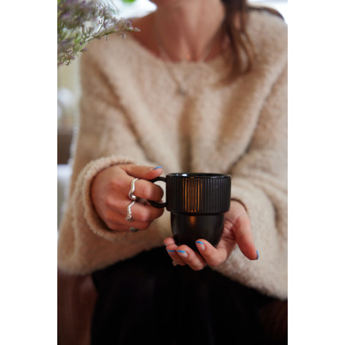 Kubek z uchem INKA, czarny Czarny 5018532- (1)