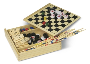 Zestaw gier: domino, mikado, szachy, warcaby, "Chińczyk"