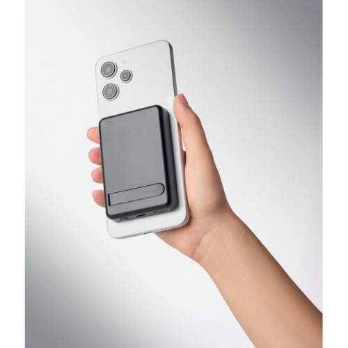 Magnetyczny powerbank 5000mAh Czarny MO3177-03 (3)