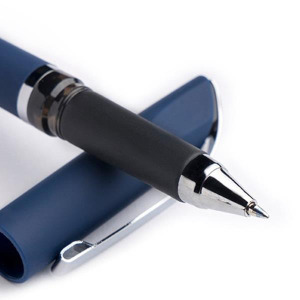 Długopis plastikowy ze srebrnymi detalami / Synter