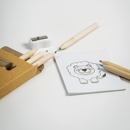 Zestaw z kolorowankami i temperówką / Drawyon Recycled IP29013236 (2)