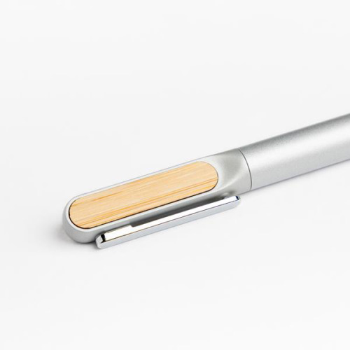 Metalowy długopis z babusowym detalem / Bamtwist Srebrny IP13152190 (2)