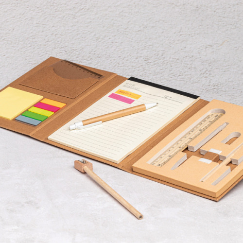 Folder z notatnikiem w linie i przyborami do pisania CALVIN Brązowy 2119401 (9)