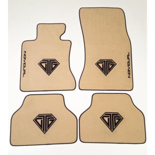 Dywaniki samochodowe welurowe exclusive z napisem lub logo Beżowy 4MDWE komplet 