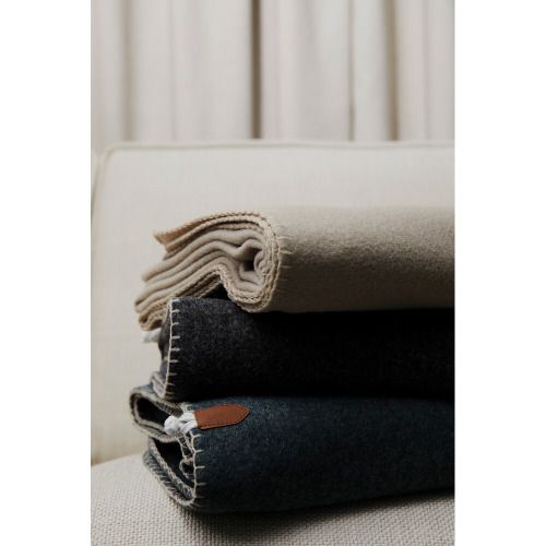 Koc z recyklingu VINGA Bilton Beżowy VG016-16 (2)