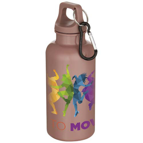 Oregon butelka na wodę o pojemności 400 ml z w jednolitym kolorze z karabińczykiem, wykonana z tworzyw sztucznych pochodzących z recyklingu z certyfikatem RCS  Przygaszony róż 10086340 (1)