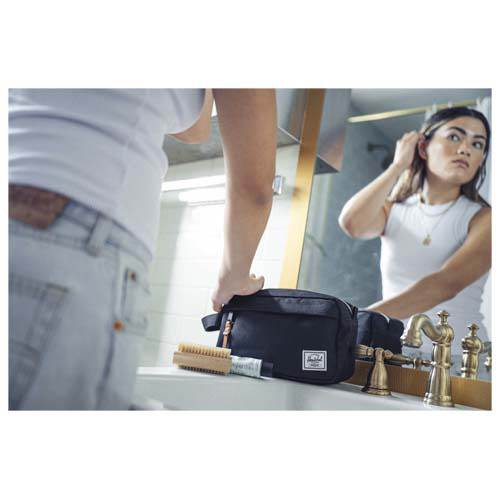 Herschel Chapter kosmetyczka podróżna Czarny 12069490 (4)