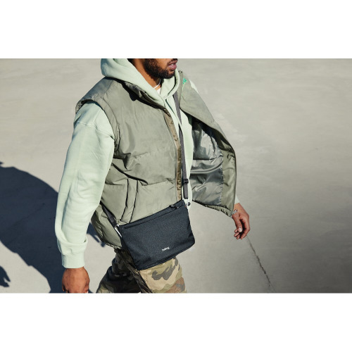 Saszetka zapinana w pasie, nerka Bellroy Czarny P763.3801 (9)