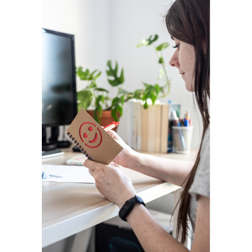 Notatnik ok. B7 "uśmiechnięta buzia" z długopisem | Dylan Czerwony V7247-05 (2)