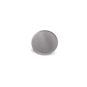 Metalowa przypinka srebrny