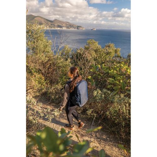 Bobby Explore plecak chroniący przed kieszonkowcami Niebieski P705.915 (15)