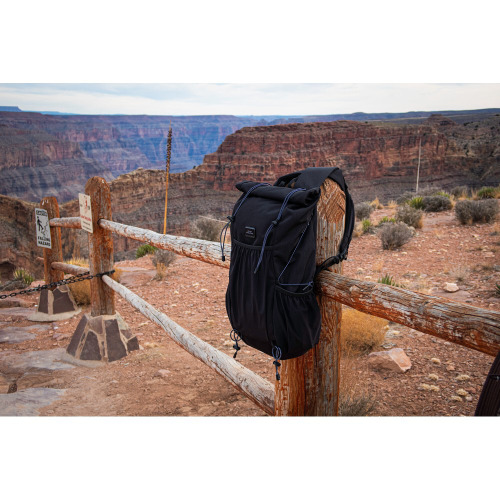 Plecak zwijany BrandCharger Venturer Czarny VA526-03 (12)