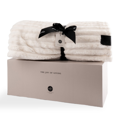 Sagaform Esther Fleece Plaid 130x170 cm Biały LT52127-N0001 (2)