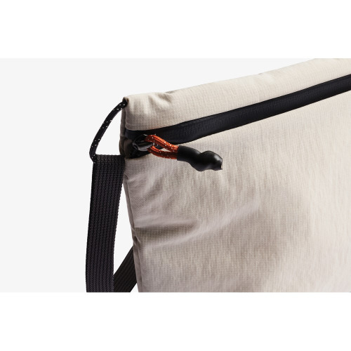 Saszetka zapinana w pasie, nerka Bellroy Beżowy P763.3819 (5)