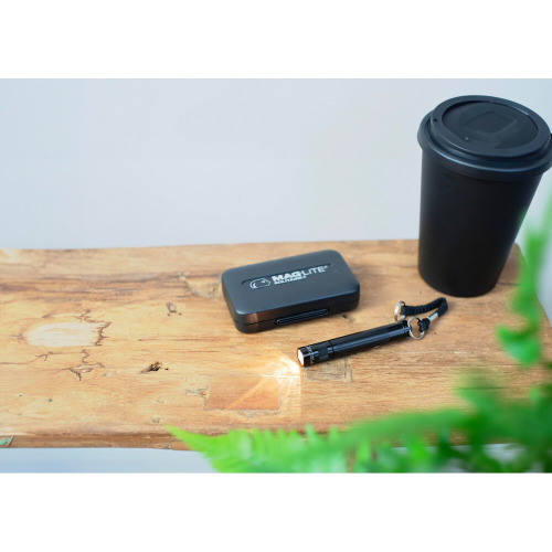 Latarka Czerwony V2153-05 (1)