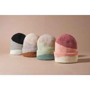 Modna czapka beanie - Rose & Peach & Vanilla