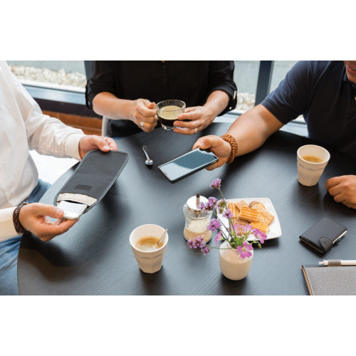 Etui na telefon blokujące sygnał i promieniowanie, ochrona RFID Czarny P820.531 (5)