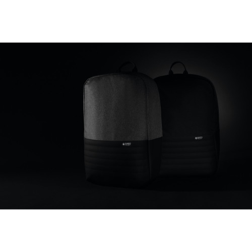 Plecak chroniący przed kieszonkowcami Swiss Peak AWARE™ RPET Czarny P763.131 (9)