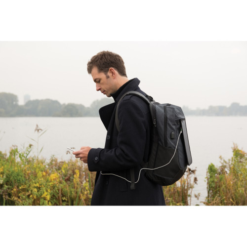 Plecak na laptopa 15,6", ładowarka słoneczna 7W Swiss Peak Eclipse Czarny P762.120 (14)