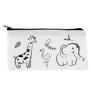 Piórnik do kolorowania, kredki | Pika