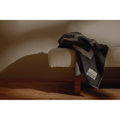 Koc VINGA Monogram Szary VG640-19 (6)