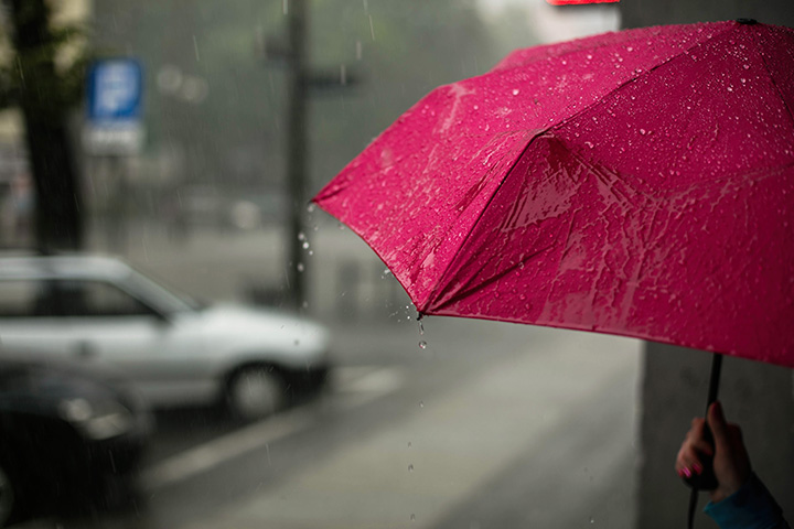 Spraw by Twój klient pamiętał o Tobie niezależnie od pogody! Sprawdź Parasole reklamowe