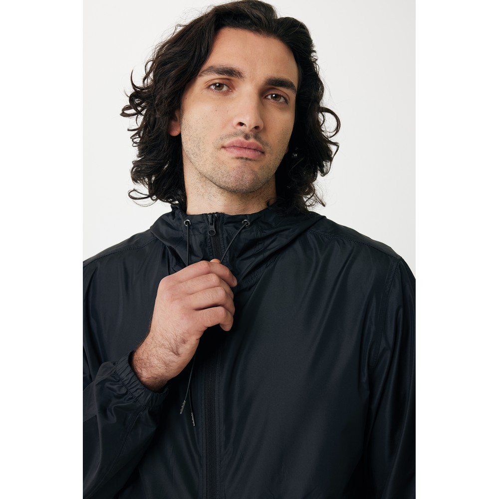 Lekka kurtka Iqoniq Logan, poliester z recyklingu Czarny T9701.001.4XL (4)