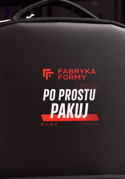Slogan: Po prostu pakuj