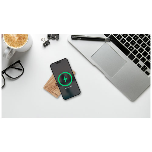 SCX.design P34 drewniany, bezprzewodowy powerbank o pojemności 5000 mAh  Jasny brązowy 1PX12570 (5)