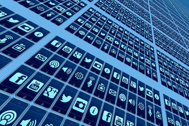 Jak poprawnie obrandować konferencję prasową lub spotkanie biznesowe