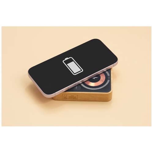 SCX.design P27 powerbank MagSafe o pojemności 10 000 mAh w bambusowej obudowie Czarny 1PX21790 (8)