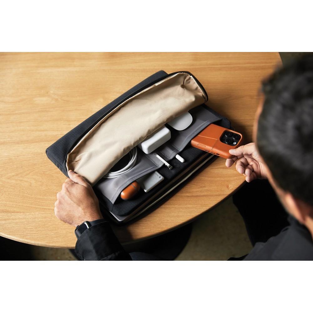 Pokrowiec na laptopa 16" Bellroy Czarny P763.4001 (10)